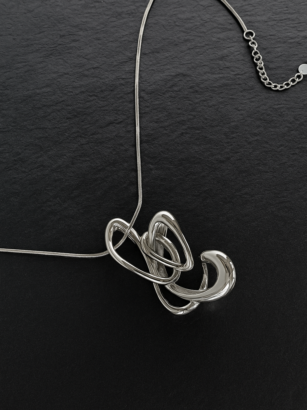 Flicker Necklace